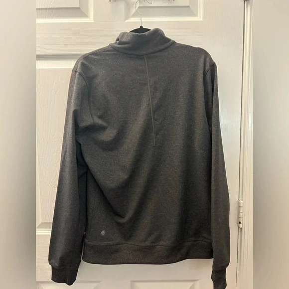 Lululemon sojourn jacket M - Picture 2 of 6